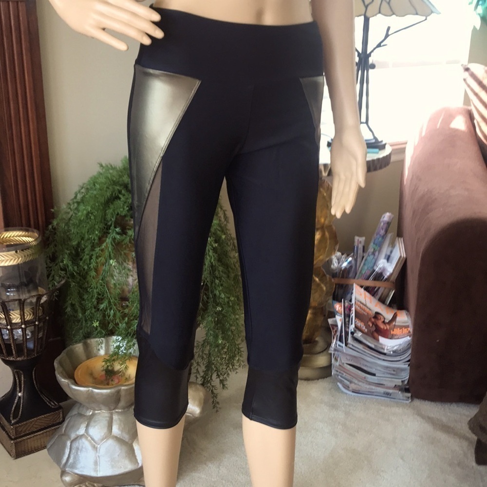 Brand New Onzie Black Leggings with Gold Accent